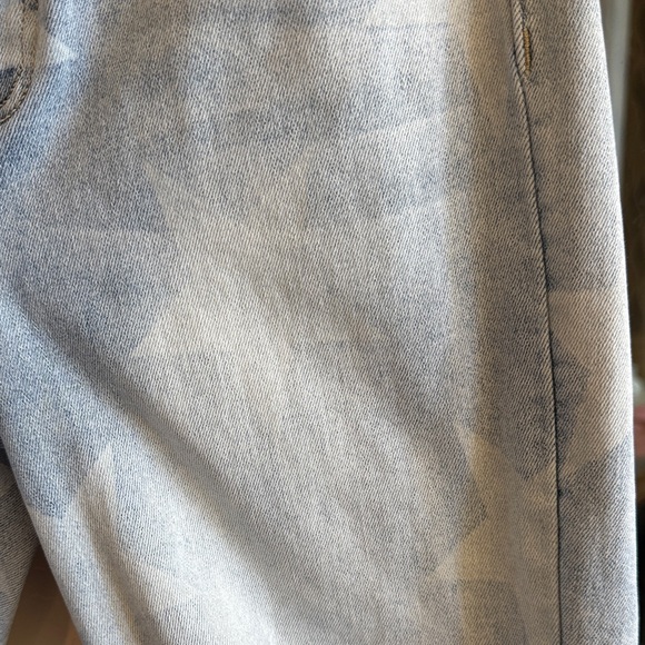 Distressed Light Blue Jeans - Picture 2 of 5